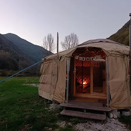 Yurta Aldila Della Luna * Quero